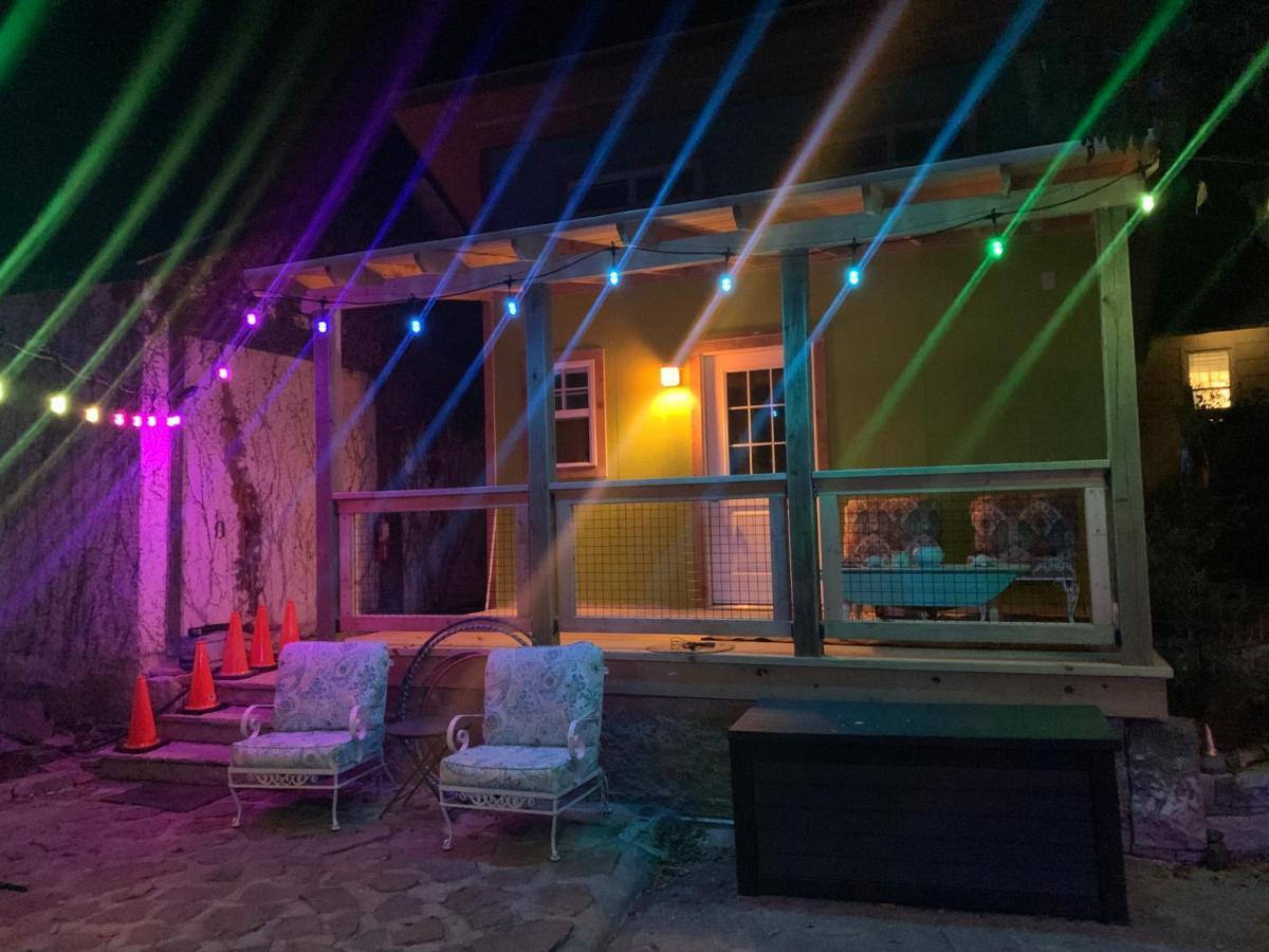 Sherwood Court Cottages & Guest Rooms Eureka Springs Extérieur photo