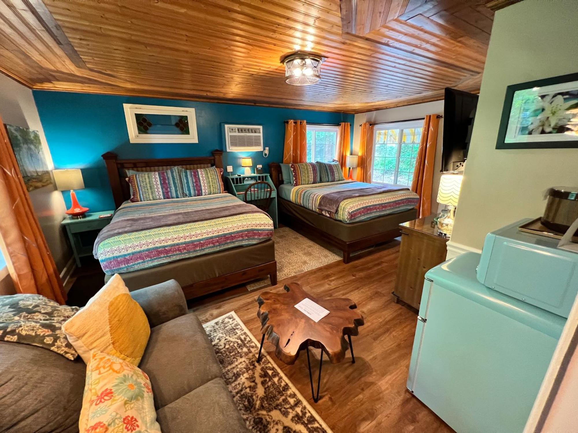 Sherwood Court Cottages & Guest Rooms Eureka Springs Extérieur photo