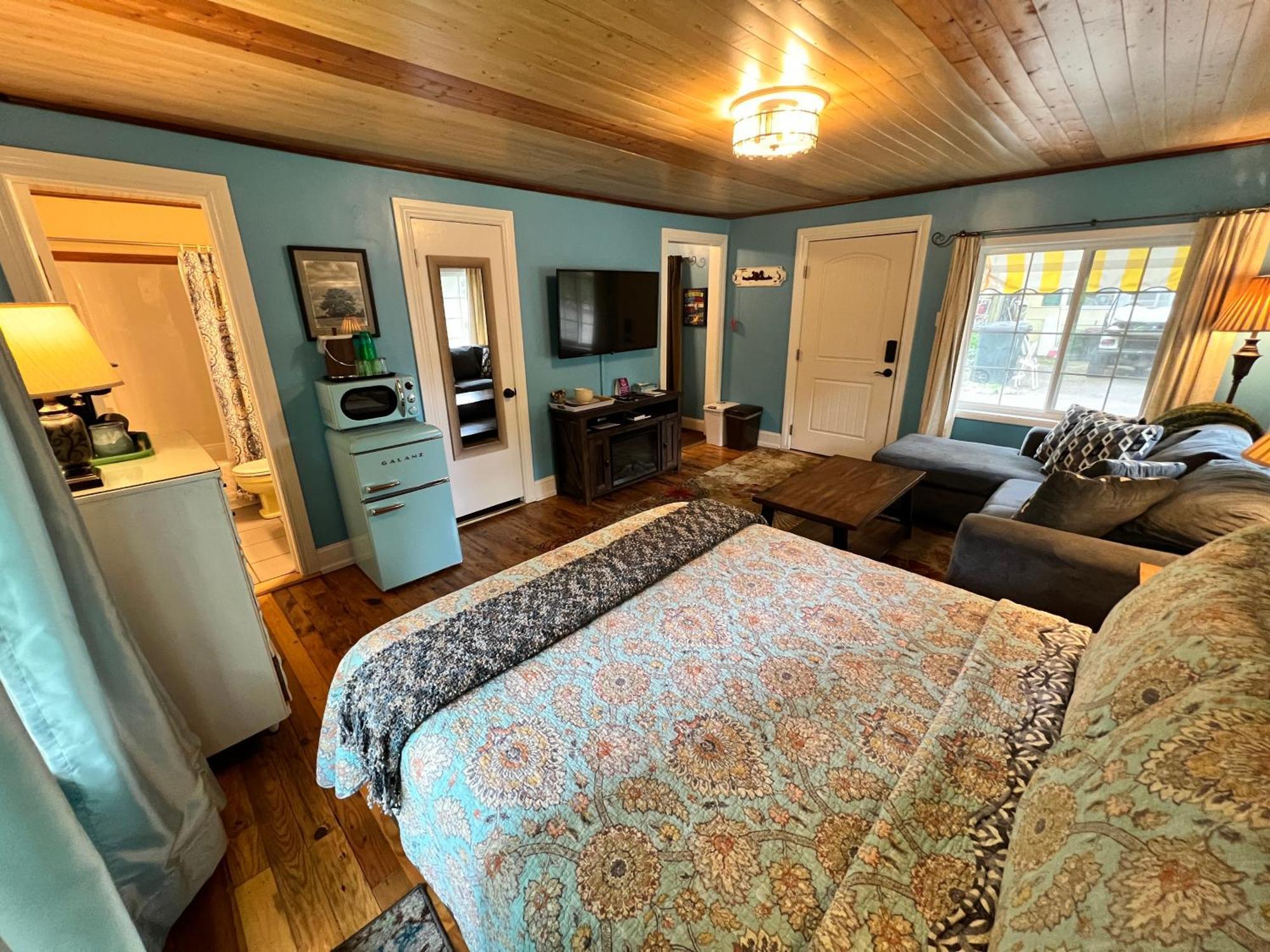 Sherwood Court Cottages & Guest Rooms Eureka Springs Extérieur photo
