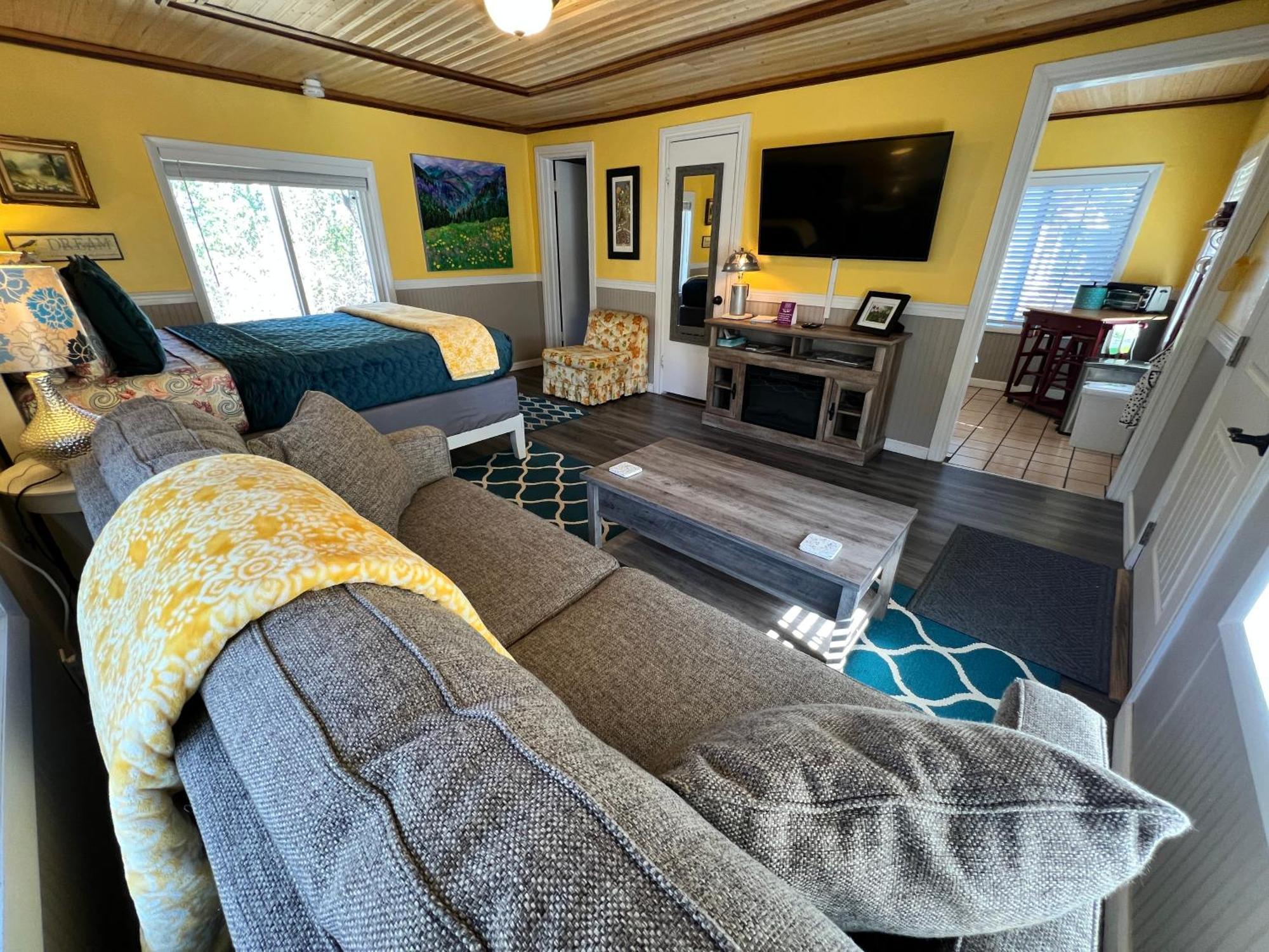 Sherwood Court Cottages & Guest Rooms Eureka Springs Extérieur photo