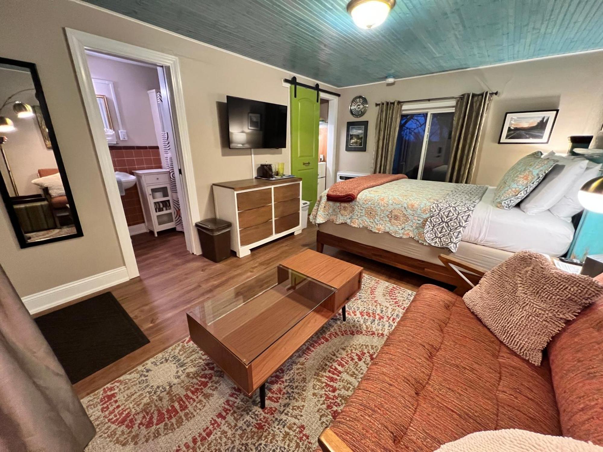 Sherwood Court Cottages & Guest Rooms Eureka Springs Extérieur photo
