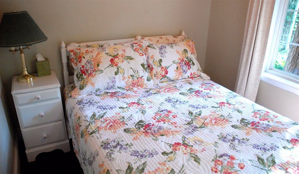 Sherwood Court Cottages & Guest Rooms Eureka Springs Extérieur photo
