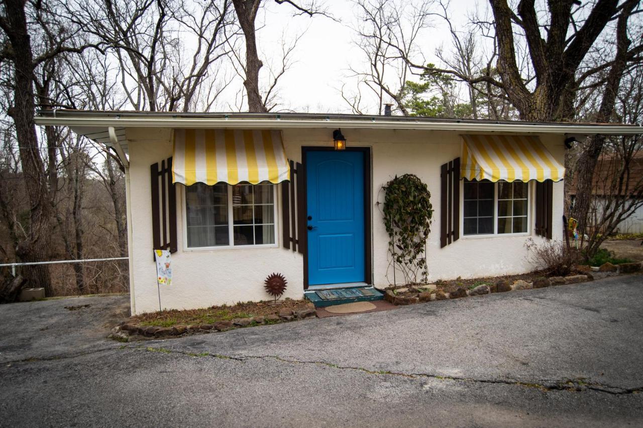 Sherwood Court Cottages & Guest Rooms Eureka Springs Extérieur photo