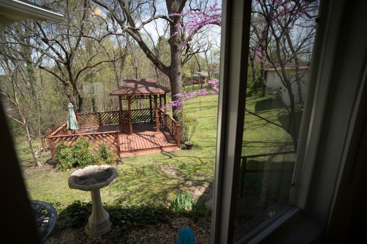Sherwood Court Cottages & Guest Rooms Eureka Springs Extérieur photo